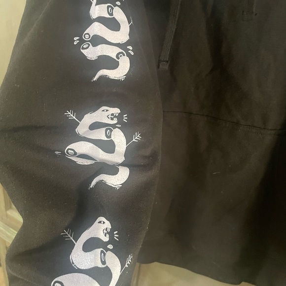 Machine Gun Kelly 2021 Tour Hoodie Tickets to My Downfall - Picture 7 of 9